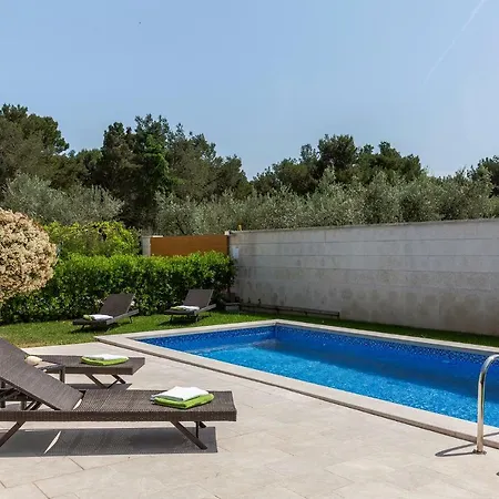 Isabella Апартаменты *