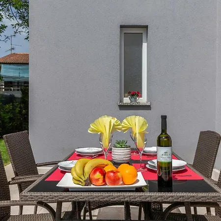 Isabella Apartment *