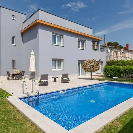 Isabella Apartment *