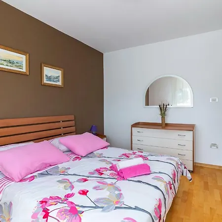 Isabella Апартаменты *