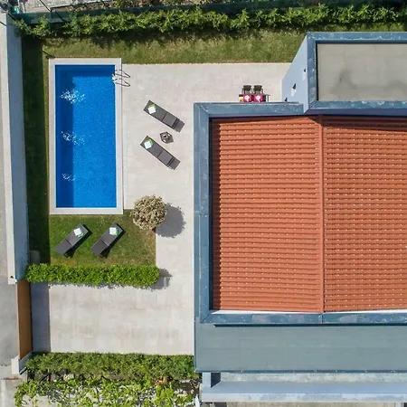 Isabella Apartment
