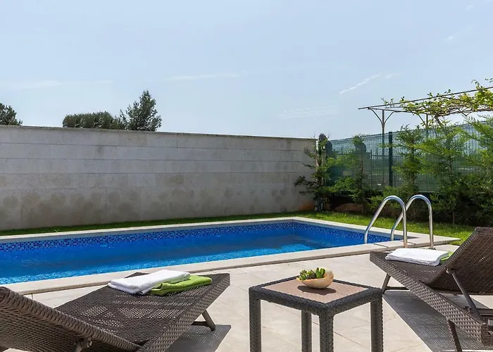 Isabella Apartman Póla